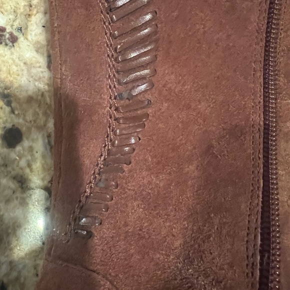 Bearpaw suede boots - Picture 7 of 7